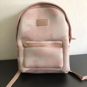 dagne dover backpack camo
